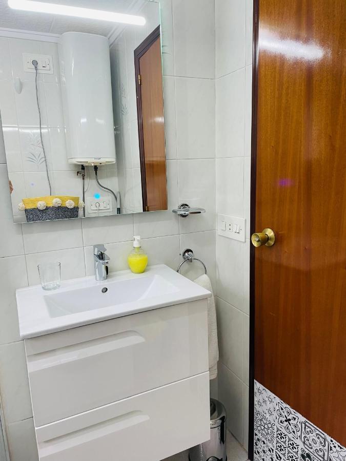 Cozy 2-Bedroom Serviced Apartment With Netflix Sagunto Extérieur photo